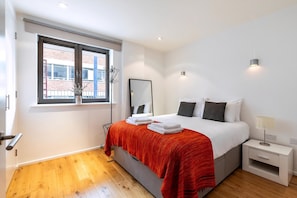 Apartment (The Spaceworks: Stylish Flat Near Sho)