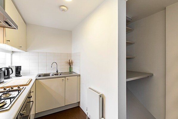 Apartment (Stylish Camden Flat Near Markets & Tu) | Private kitchen