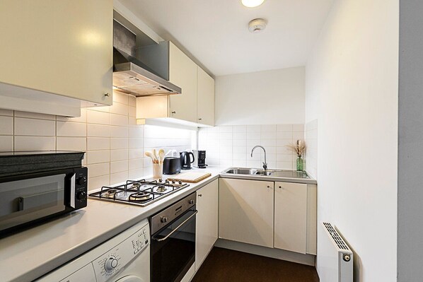 Apartment (Stylish Camden Flat Near Markets & Tu) | Private kitchen