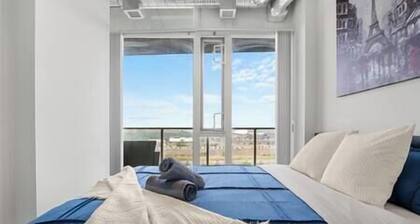 5 min walk to Stampede | 2BR |AC |Near Frt Calgary