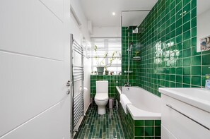 Apartment (Stylish Brixton Hill Studio with Mode) | Bilik Mandi