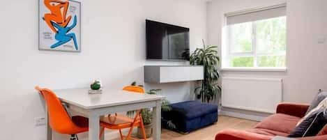 Apartment (Stylish Brixton Hill Studio with Mode) | Living room | TV