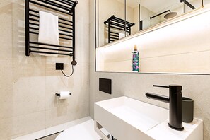 Apartamento (Stylish East London Flat near Spitalf) | Baño | Toallas
