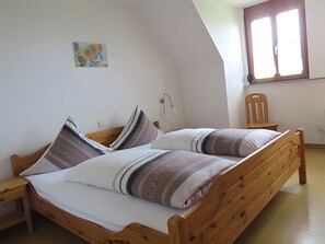 2 bedrooms, free WiFi, bed sheets