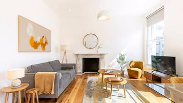Apartment (Urban Luxury in the Heart of Chelsea ) | Living room