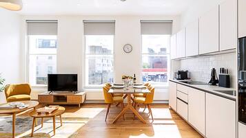 Apartemen (Urban Luxury in the Heart of Chelsea ) | Dapur pribadi