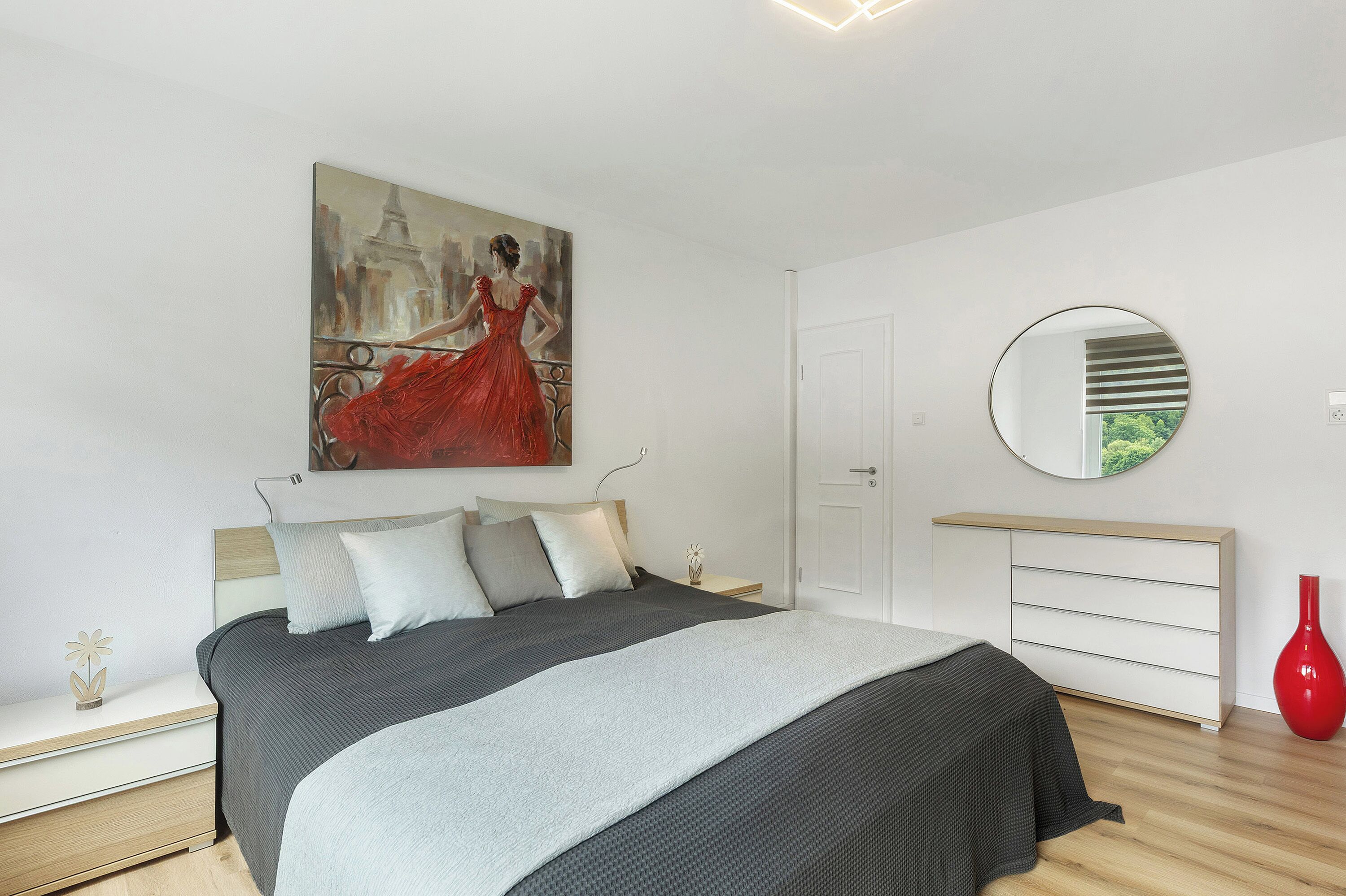 1 slaapkamer, een strijkplank/strijkijzer, gratis wifi, beddengoed