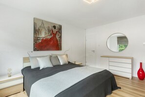 1 bedroom, iron/ironing board, free WiFi, bed sheets