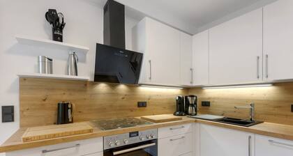 Ferienwohnung 'Schwalbennest' mit Bergblick, privater Terrasse und Wi-Fi