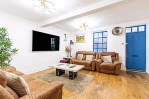 Exterior - Spacious 4-bed House Near Liverpool St (London)