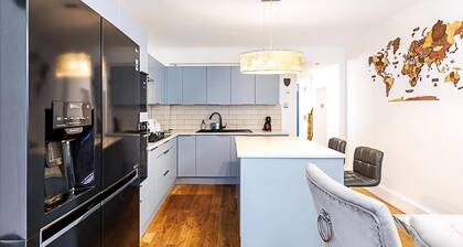 Spacious 4-bed House Near Liverpool St