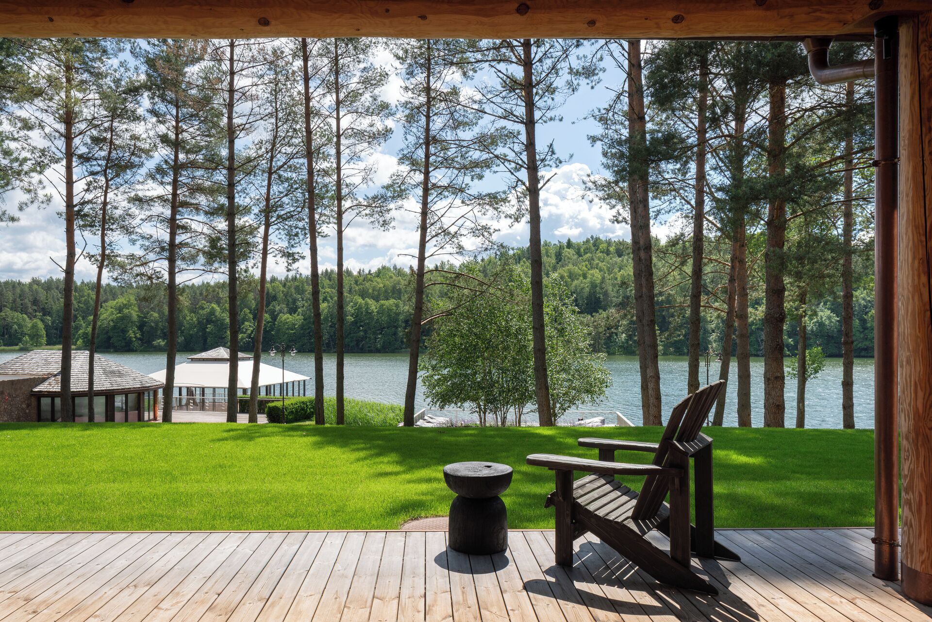 Signature Suite, 1 King Bed, Accessible, Lakeside (Lakefront) | Premium bedding, memory foam beds, minibar, in-room safe