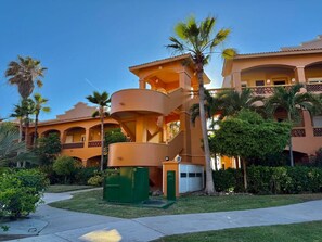 Exterior - Beachfront Condo with Views in EDM By GPG (Mazatlán)