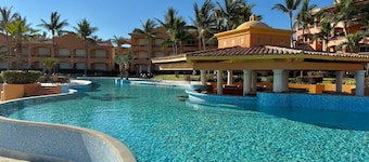 Beachfront Condo with Views in EDM By GPG