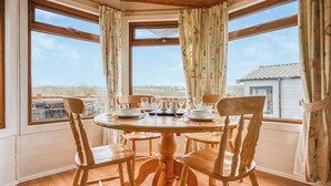 Unclassified image, 5 of 9, button - 2 bedroom accommodation in Nr St Austell (Nr St Austell)