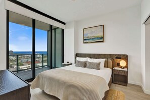 2 habitaciones, tabla de planchar con plancha, cuna de viaje y wifi 