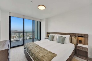 3 bedrooms, iron/ironing board, travel crib, WiFi