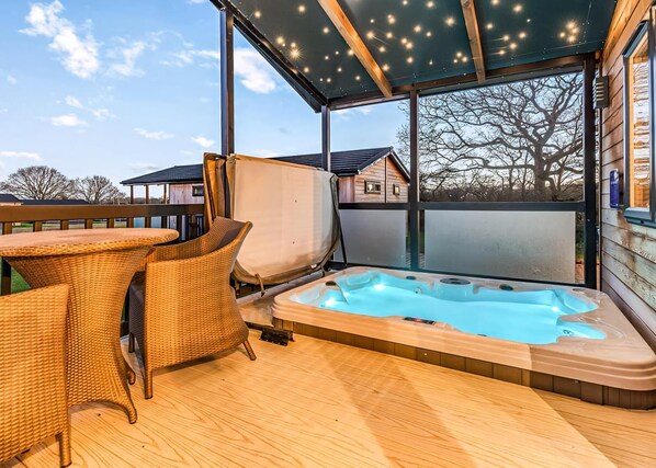 Bain à remous extérieur