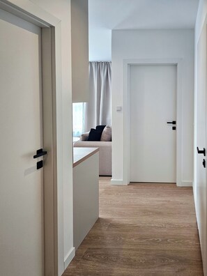 50-inch Smart TV with cable channels - Atos by Kairos Apartments (Olsztynek)