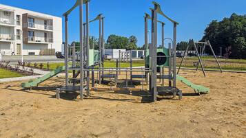 Children’s play area – outdoor