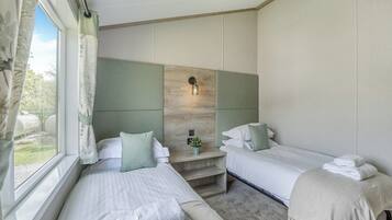 2 bedrooms