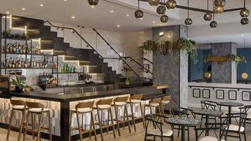 Bar (in der Unterkunft)