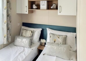 2 bedrooms