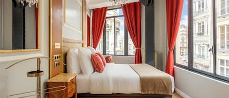 Apartment, City View | Hypo-allergenic bedding, pillowtop beds, in-room safe