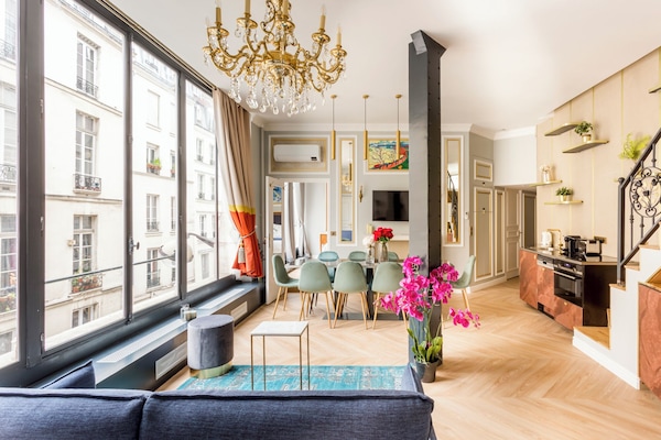 Appartement, vue ville | Coin séjour | Espaces bureaux