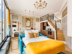 Appartement, uitzicht op de stad | Woonruimte