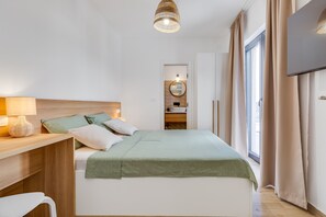 4 bedrooms