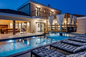 Villa | 4 bedrooms - Villa Alba Zadarvillas (Pakostane)