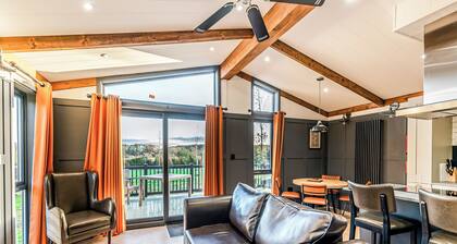 2 bedroom accommodation in Snitterfield, Stratford Upon Avon