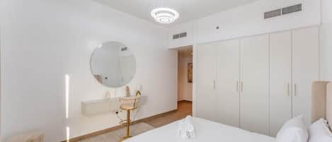 2 chambres, fer et planche à repasser, Wi-Fi gratuit, draps fournis