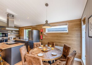 Unclassified image, 5 of 13, button