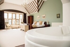 3 chambres, fer et planche à repasser, lit parapluie, Wi-Fi gratuit