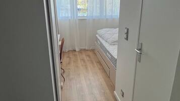 Rumah | 1 kamar tidur, ruang kerja ramah laptop, dan setrika/meja setrika