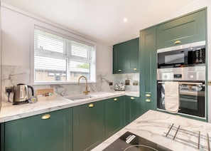 Fridge, oven, stovetop, toaster