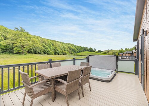 3 bedroom accommodation in Caerwys