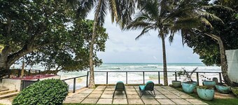 Marley's Beach House - 2 Bedroom Beachfront Villa