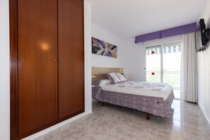 1 bedroom, iron/ironing board, bed sheets