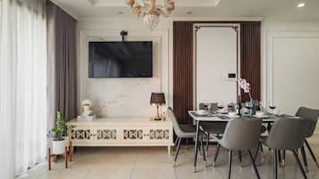 Deluxe Apartment, 1 Bedroom, Balcony | Living area