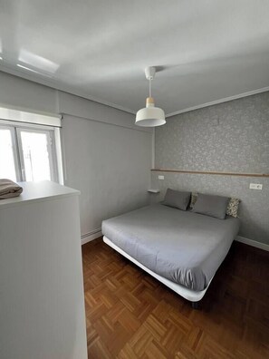 3 Schlafzimmer, Bügeleisen/Bügelbrett, Reisekinderbett, WLAN