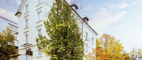 Fachada de la propiedad