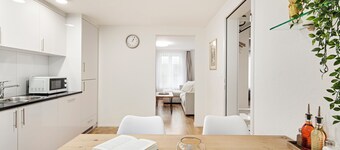 Felsenstrasse Apartments by VISIMO - Elegant heritage building in a quiet neighborhood