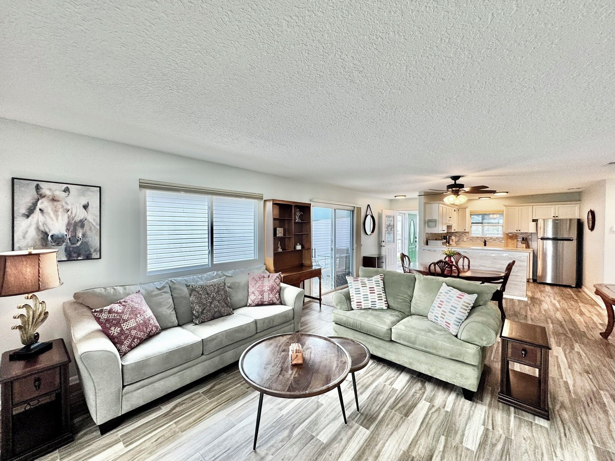 智能電視、 辦公室