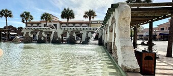 Polo Garden Villa - 1/1 Villa On the Polo Field w/ Amazing Garden in The Village of Santiago