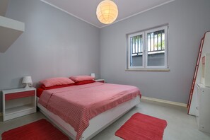 3 habitaciones, cuna de viaje, wifi gratis y ropa de cama 