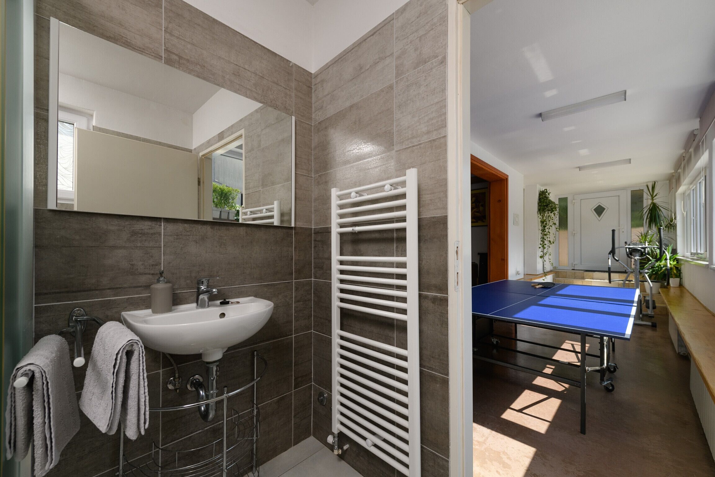 Shower, hair dryer, towels, toilet paper