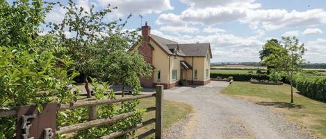 コテージ | 施設の敷地